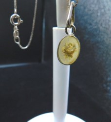 DRIED FLOWERS NECKLACE